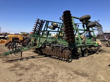 Main image John Deere 726